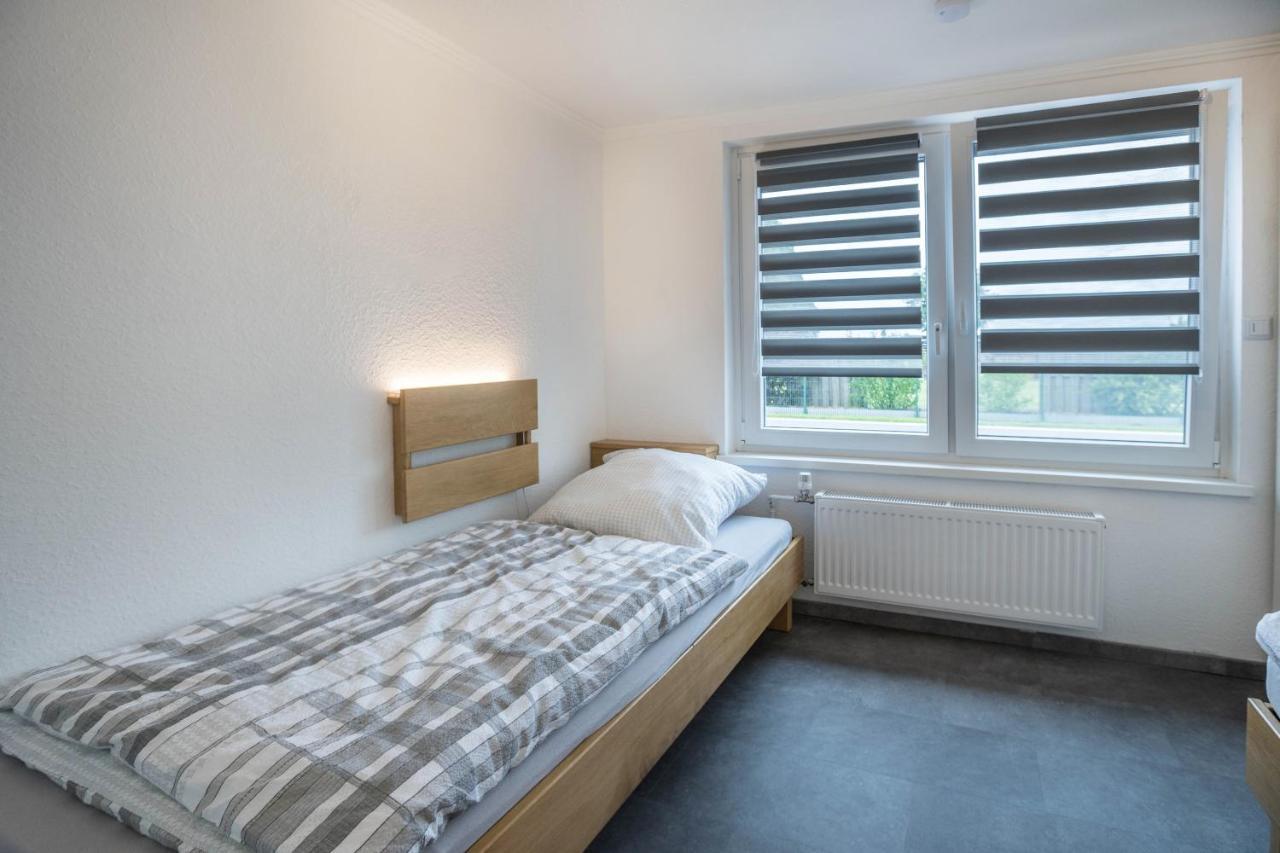 Ferienwohnung 9 Und 40 Thunum Екстер'єр фото
